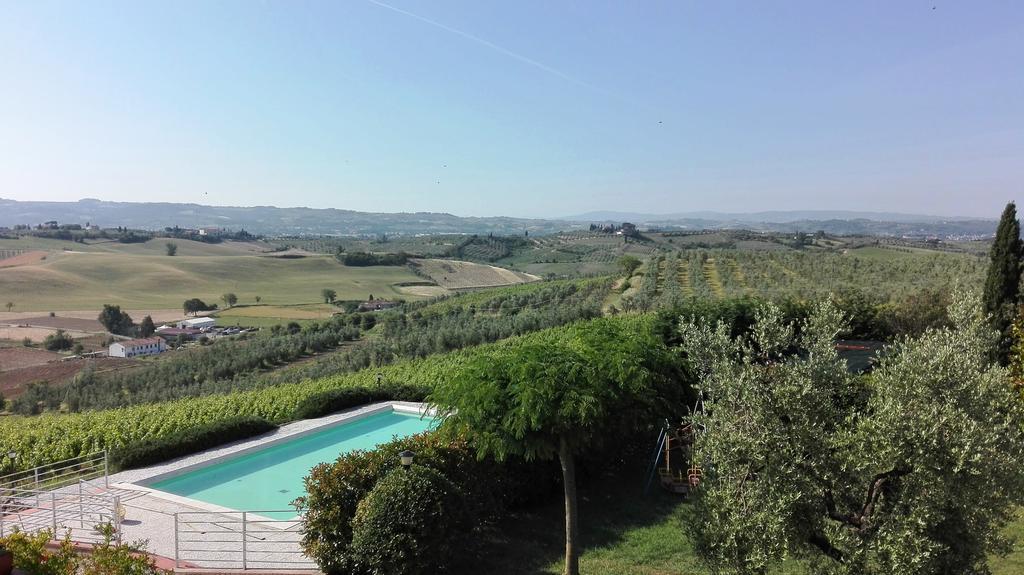 Agriturismo Luggiano 빈치 외부 사진